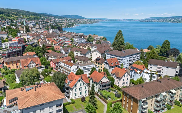 Zwei Mehrfamilienhäuser an Zentrumslage in Horgen 2