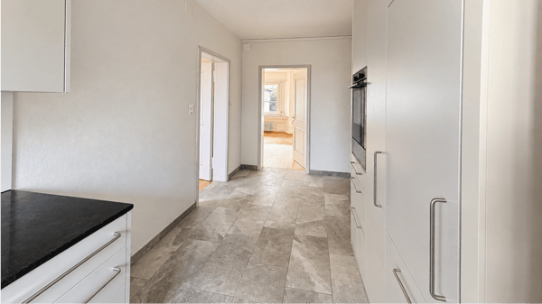 Sanierte 3.5-Zimmer-Wohnung im 1. OG 2