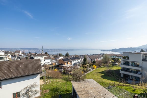 Bauland an bevorzugter Lage mit See- und Fernsicht 6