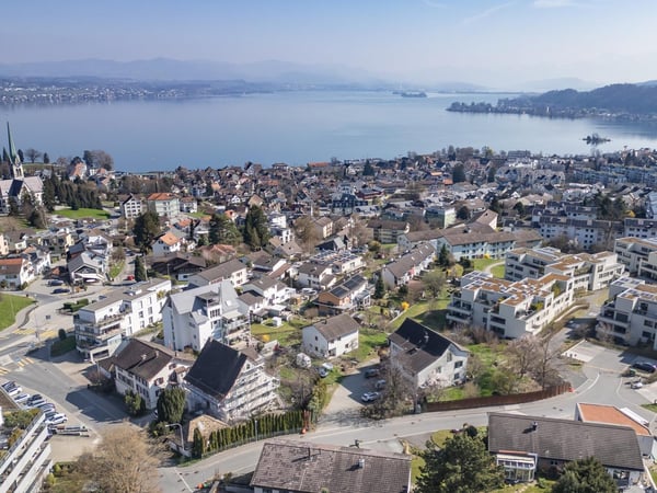 Bauland an bevorzugter Lage mit See- und Fernsicht 1