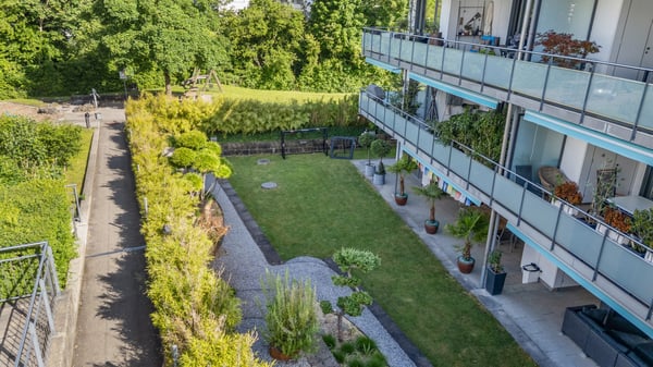 Elegante Wohnung mit grosszügigem Garten 11
