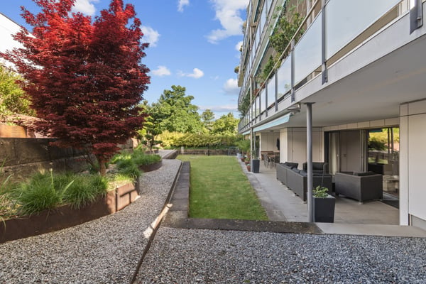 Elegante Wohnung mit grosszügigem Garten 8