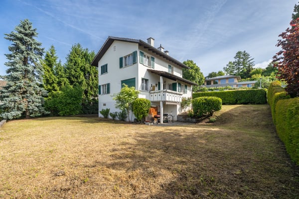 Grundstück mit Potenzial in Herrliberg 1