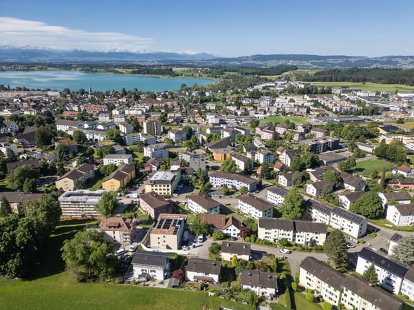 Familienfreundliches Einfamilienhaus nahe Pfäffikersee 10
