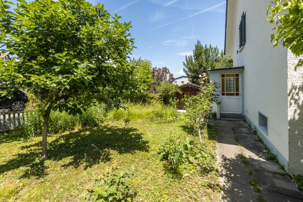 Grundstück mit Potenzial an ruhiger und grüner Stadtlage 5