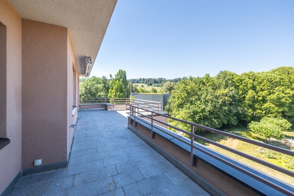 Grosszügige Attika-Wohnung in Winterthur-Seen 10
