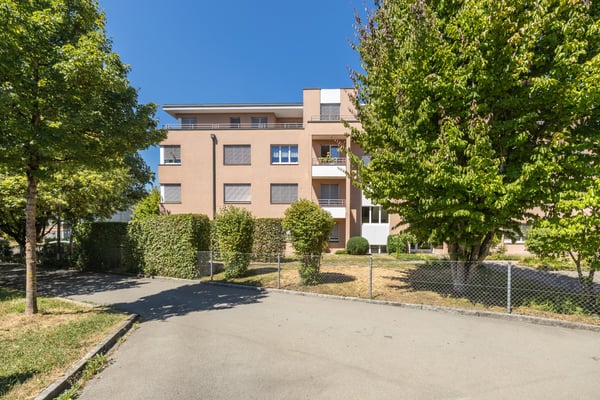 Grosszügige Attika-Wohnung in Winterthur-Seen 12