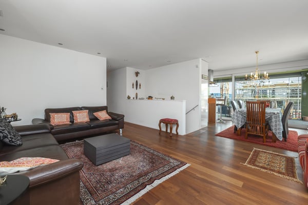 Grosszügige, hochwertige Maisonette-Wohnung 6