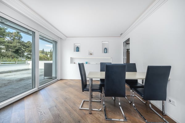 Moderne und grosszügige Attika-Wohnung an ruhiger Lage 6