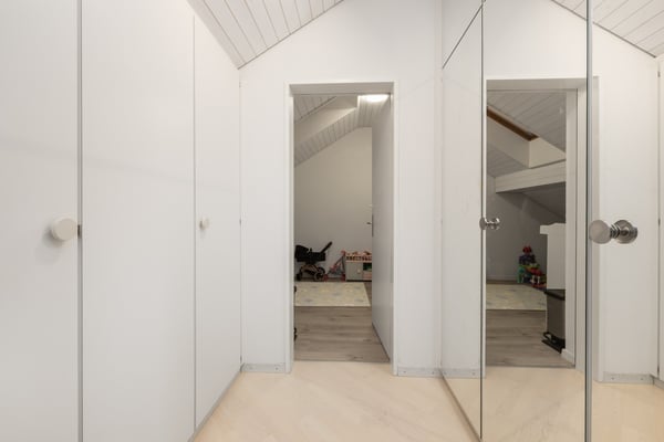 Im schönen Urdorf 8