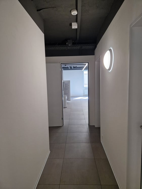 Attraktive Bürofläche mit Balkon nahe Zürichsee zu vermieten 5