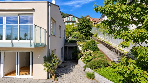 Modern 5-Room Bifamiliar House with Stunning Lake and Mountain Views in Corseaux 22