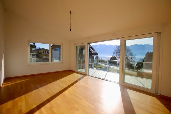 Modern 5-Room Bifamiliar House with Stunning Lake and Mountain Views in Corseaux 2