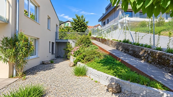 Modern 5-Room Bifamiliar House with Stunning Lake and Mountain Views in Corseaux 15