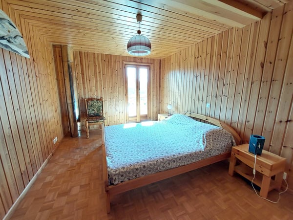 Chalet de 5 pièces à Vernamiège au charme authentique avec vue panoramique 10