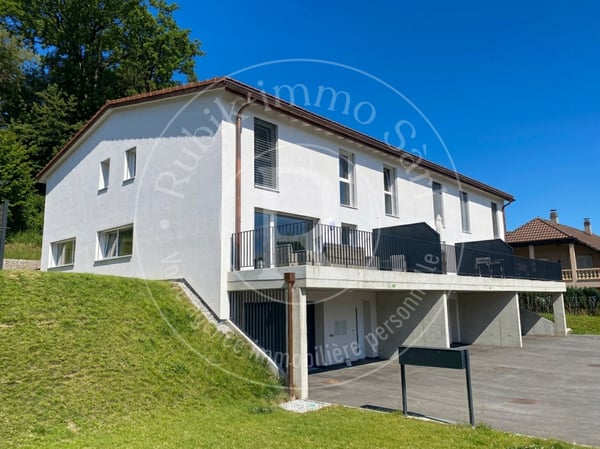 Villa jumelée neuve à deux pas de Bulle 1