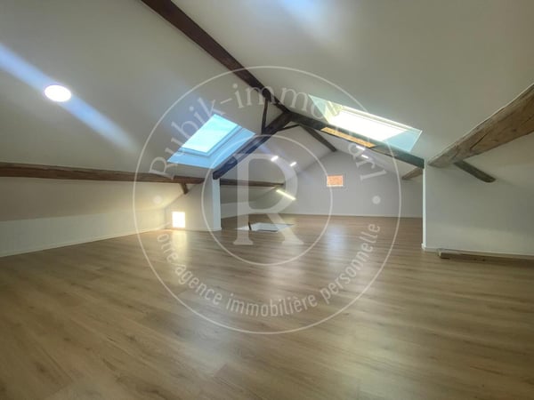 A 15 min de Vevey : Maison rénovée de 5.5 pièces ! 8