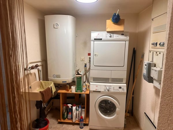 Spacieux 2.5 pièces d'environ 100 m² à rénover ? Vétroz 11