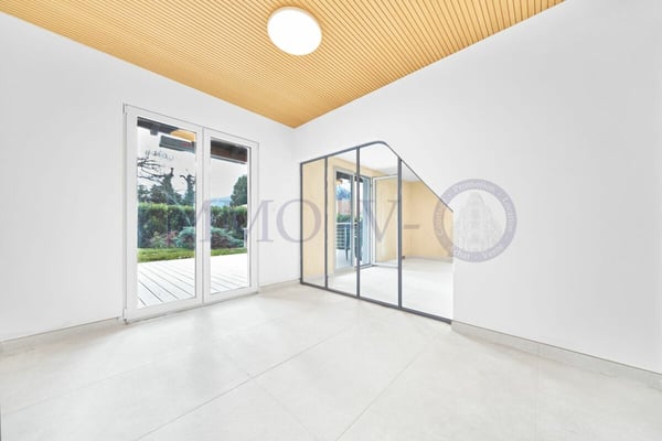 RENOVEE DE STANDING AVEC GRAND JARDIN ET VUE LAC - 1P + STUDIO 10