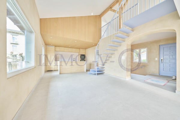 RENOVEE DE STANDING AVEC GRAND JARDIN ET VUE LAC - 1P + STUDIO 3