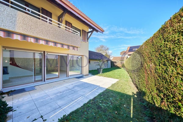 IDEALEMENT SITUEE AU CALME AVEC JARDIN 1