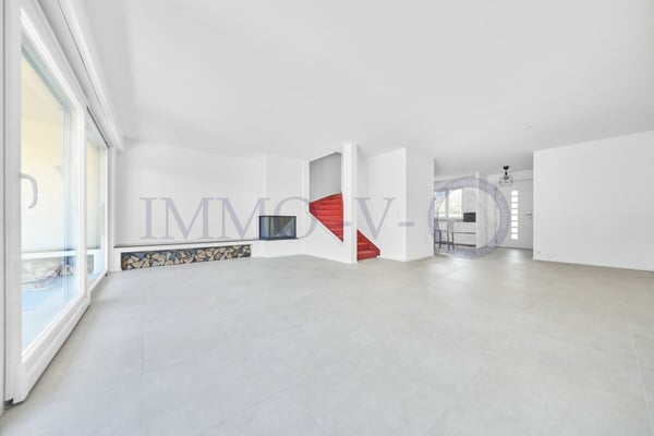 IDEALEMENT SITUEE AU CALME AVEC JARDIN 3