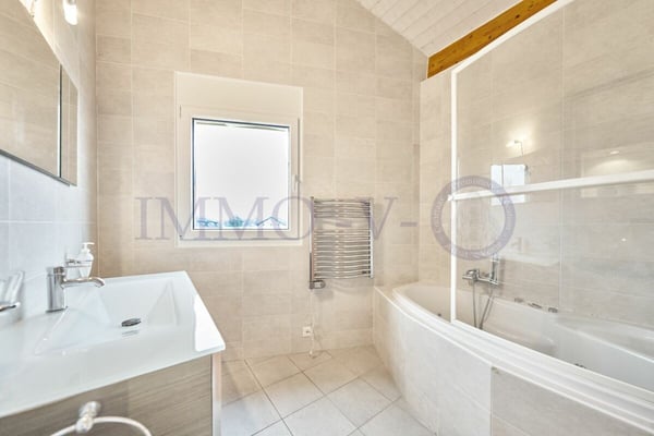 SPACIEUX ET LUMINEU EN DUPLEX AVEC BALCON-TERRASSE 11