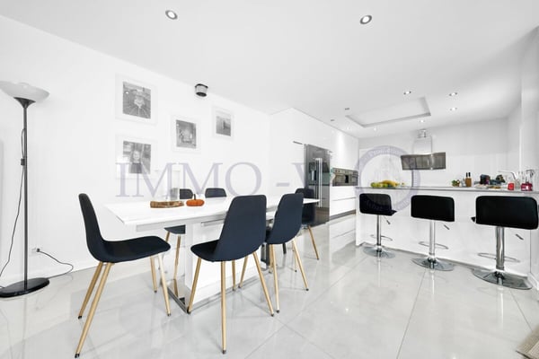 SPACIEUSE DE STANDING IDEALE POUR FAMILLE 3