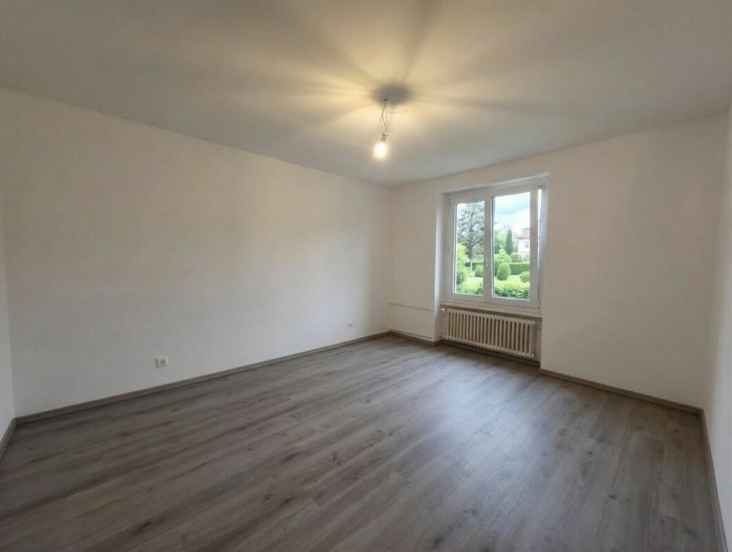 Magnifique appartement de 2,5 pièces entièrement rénové avec balcon