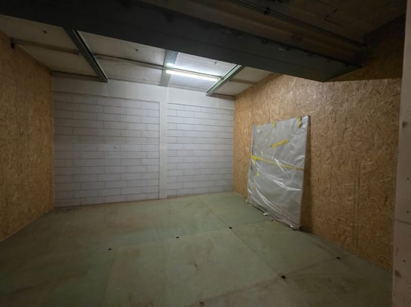 À LOUER - Grand Dépôt / Atelier de 360 m² - Idéal Activité Artisanale ou Stockage 1