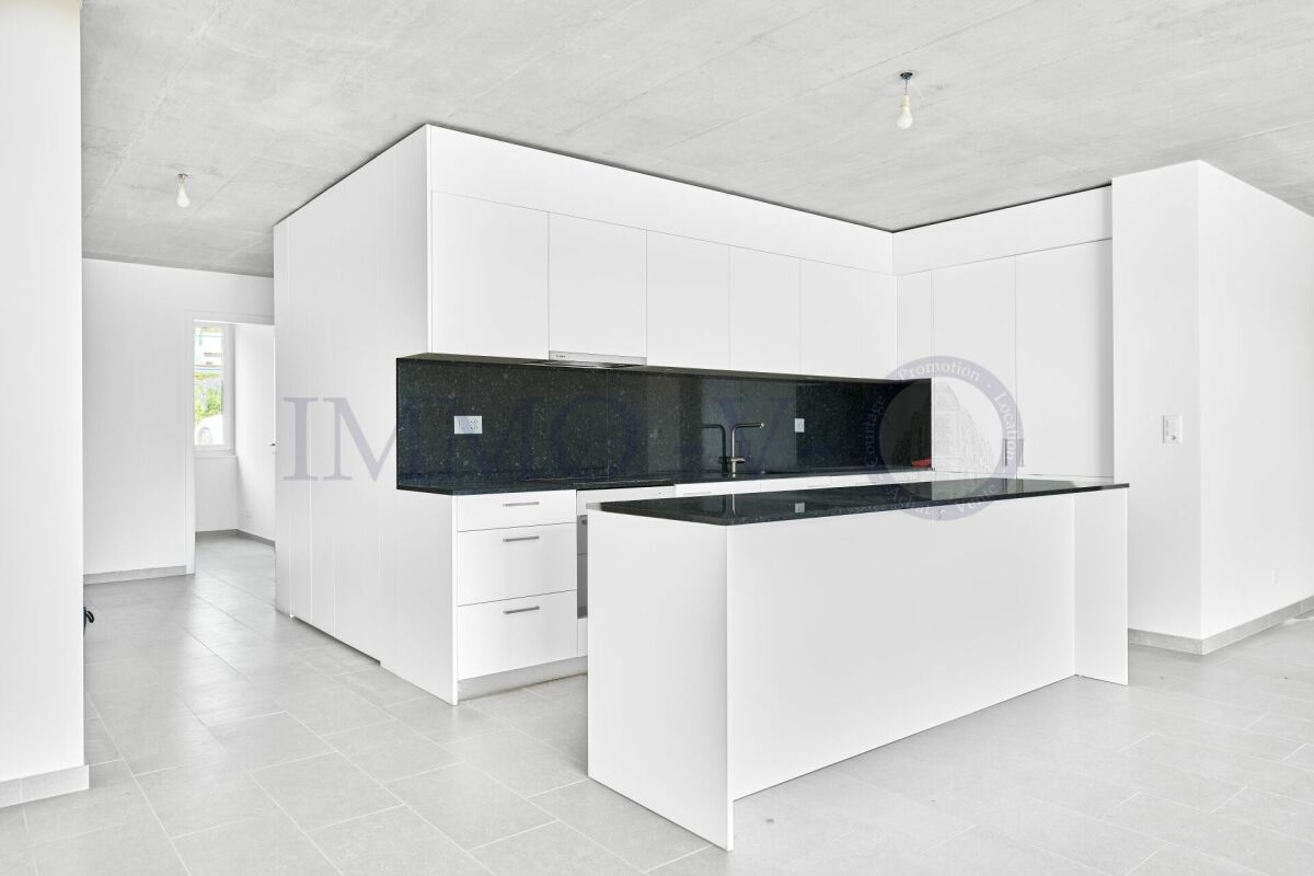NEUF ET CONTEMPORAIN DE HAUT STANDING AVEC BALCON-TERRASSE