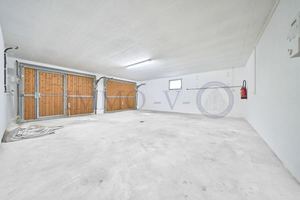 SPACIEUSE VILLA DE STANDING AVEC GRANDE JARDIN ET PISCINE 19