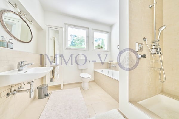 DE PRESTIGE AVEC PISCINE ET VUE PANORAMIQUE - MEUBLEE 12