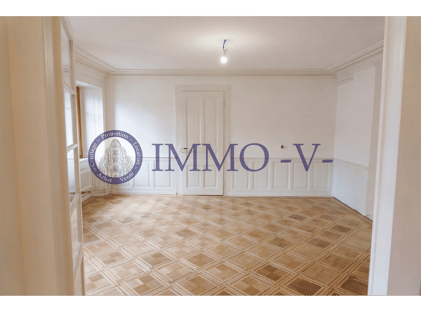 Cachet et élégance au centre-ville - appartement rénové avec caractère 2