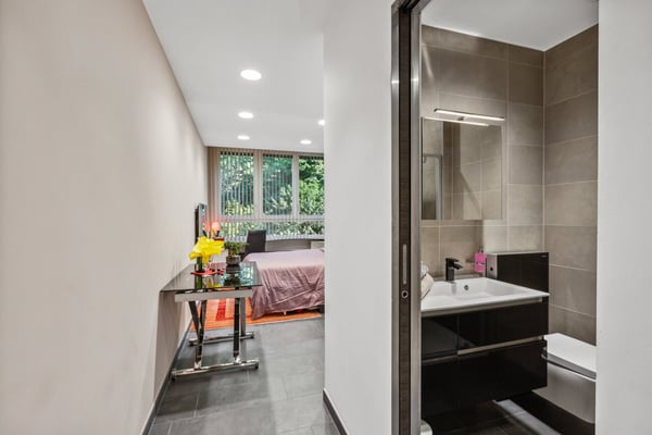 Turnkey Business Housing – Furnished Studios in Carouge – Available Immediately 1