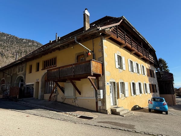 Selten zur Verkauf: Bauernhof zur Renovierung mit Potenzial für mehrere Wohnungen in Baulmes 3