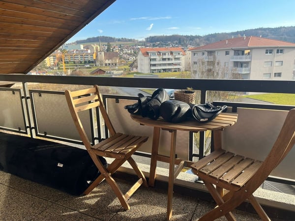 Courtepin studio de 49.6m², balcon couvert, parking souterrain, cave 1
