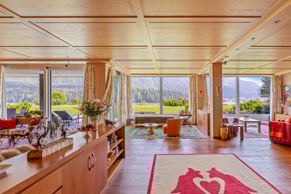 Luxuriöse Erdgeschosswohnung (118m²) - geniales See- und Bergpanorama 2