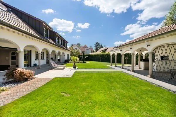 Idyllische Villa in Gutenswil 1