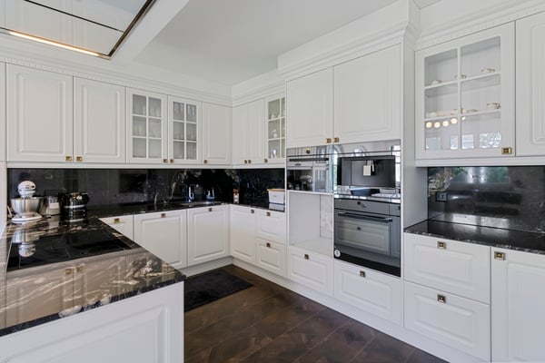 Idyllische Villa in Gutenswil 13