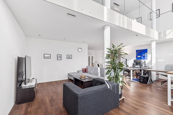 Maisonette-Wohnung mit grosszügigem Wohnatelier 1