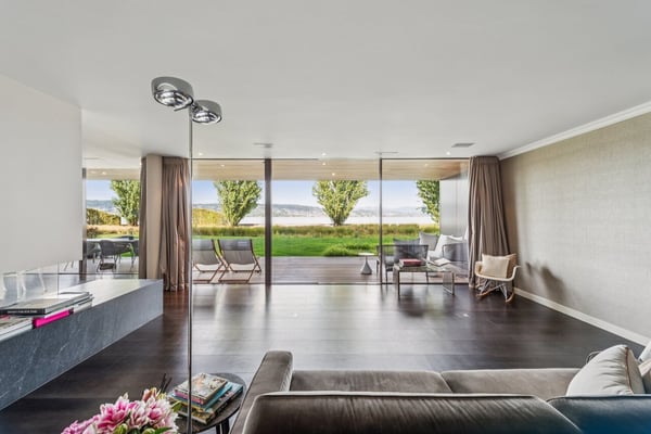 Seezugang, Luxus und Wellness in einer Immobilienperle vereint