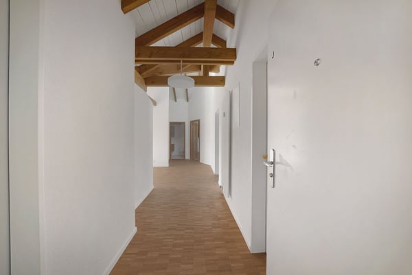 Wohnen, wo andere ihre Freizeit geniessen – 4.0-Zimmer-Dachwohnung in Rapperswil-Jona 12