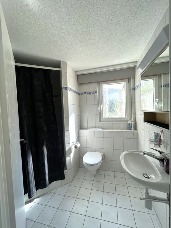 Helle 5.5-Zimmer-Dachwohnung mit Balkon in Uznach 8